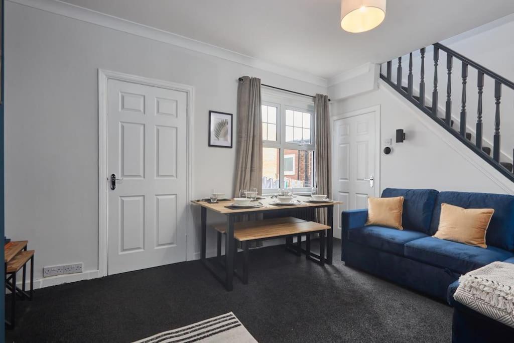 Holiday home Cosy 3-bedroom House In - Street Parking Seaham