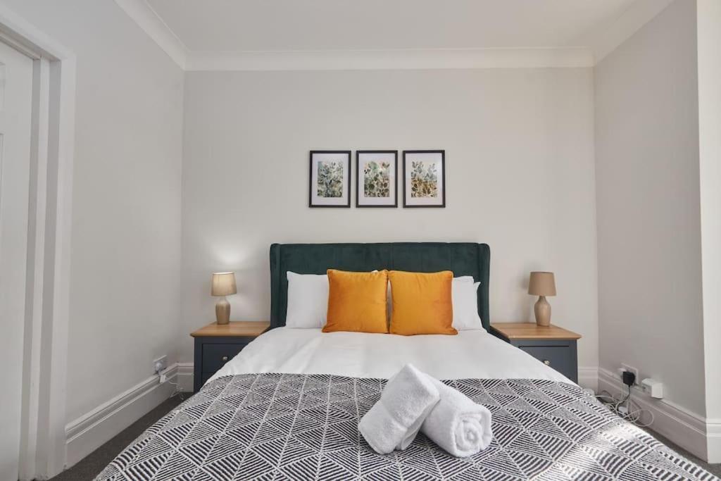 Cosy 3-bedroom House In - Street Parking * Seaham